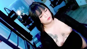 Hermaphrodite199x smallcock chat sex cam