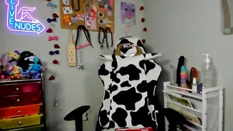 Strwbby ginger cam girl