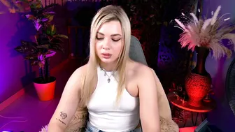 hyileyclark live webcam show (05/07/2026)