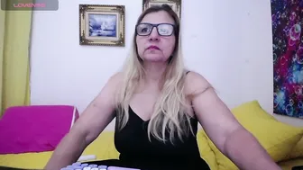 sara211 recorded nude video 958598