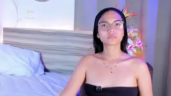 Evalune_ porn cam (05-08-2026)