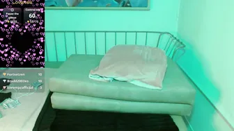 roxanne_vale nude on cam webcam video