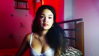 babybombom08 cam sex (05-08-2026)