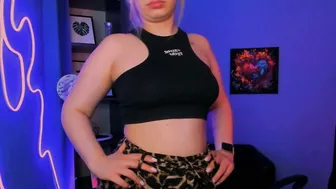 sarahwelddy chat porn video 05-08-2026
