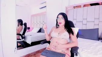 Donnapeach latina - 08 May 2026