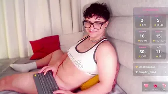 isabellamoutt posing on cam porn