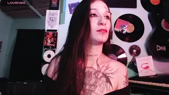 lilithword smalltits live cam show