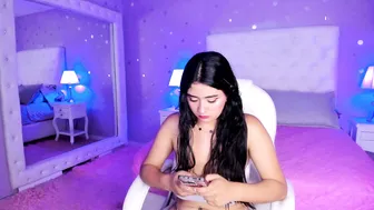15_scarlette porn cam (07-11-2025)