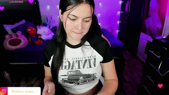 nahiara_evans_ porn cam chat (07-11-2025)