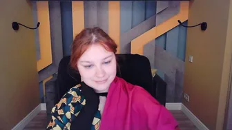 Angelinalow bigboobs cam girl