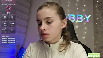 Roxxxie_reid chat porn video 05-09-2026