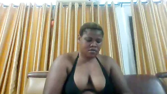 silver_baby06 atm on live cam