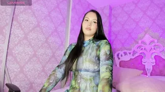 Ellie_evans18 nude on cam 05/09/2026