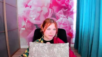Angelinalow amateur webcam video 09 May 2026