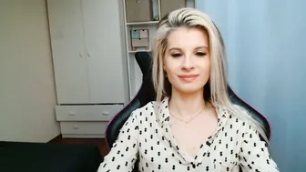 kristineamore lovense - 09 May 2026
