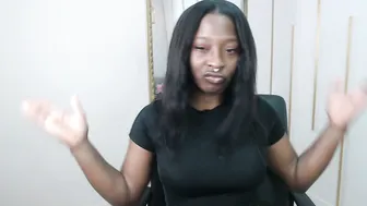 nayariskaya ebony cam show