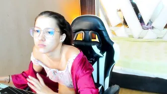 linda4petite 05-09-2026