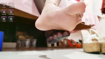 xiaots feet - (05/10/2026)
