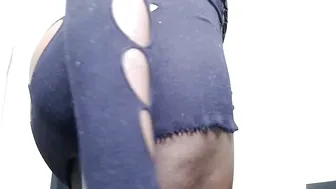 Petite_freakette ebony 10-May-2026