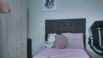 Amandabrooks_18 hairy 10-May-26