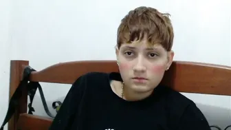 sophie_cutexx (05-10-2026) lesbian