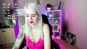 nastasya_cute posing on webcam (05/11/2026)