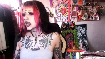 insunnity666 webcam video 05-11-2026