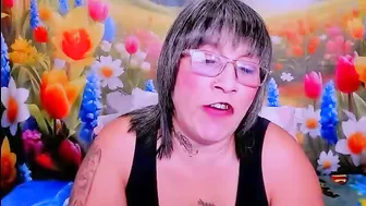 Indianroxy27 posing on webcam 11-May-26