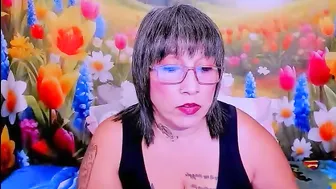 Indianroxy27 posing on webcam 11-May-26