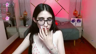 lena_roses cam girl 12-May-2026