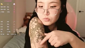 nullgirll curvy on cam