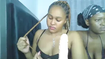 Exotic_cutiee lesbian 12-May-2026