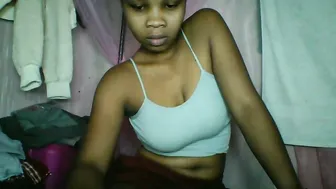 kiarah_69 bigtits show