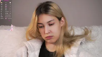 Jolyndeb 18 cam video