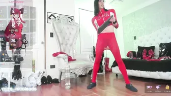 Miss_nicolesds posing on cam - 05/12/2026