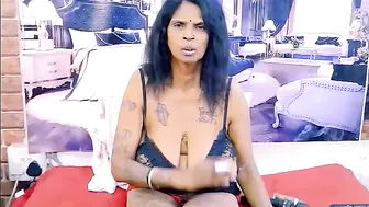 Sexyva4u2luv bigtits webcam