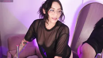Lara_bombshelll chat cam sex (05/13/2026)