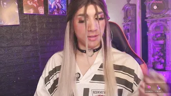 Moon_nia (05-13-2026)