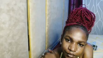 Raven_luxe sph sex chat cam