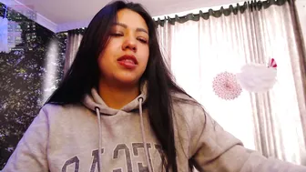 laurabrunetter on live cam 07/11/2025