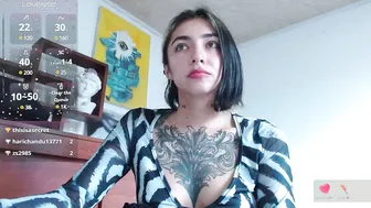 _zoebakers teen webcam show