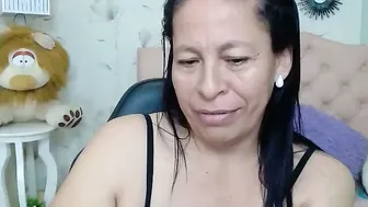 mature_martina_ posing on webcam (07/12/2025)