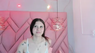 Angelaa_cute chat sex cam (05/13/2026)