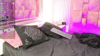 Goldilockss15 hot live cam video - (05-13-2026)