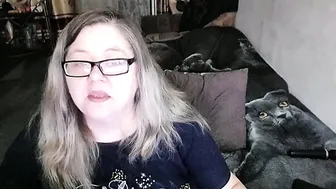 Tviks naked on cam 13-May-26