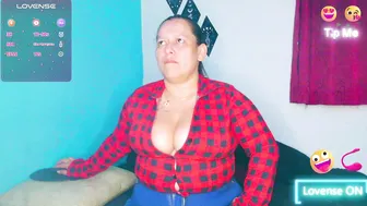 diana_lozano bigboobs cam