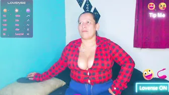 diana_lozano bigboobs cam