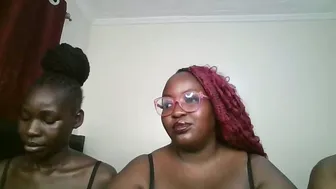 Chubby_belle nude on cam 14 May 2026