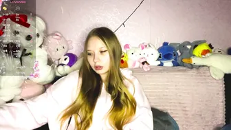 madelainesperoni bigboobs webcam show