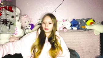 madelainesperoni bigboobs webcam show